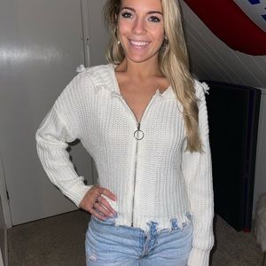 Cream full zip sweater with hoodie Forever 21 size Medium